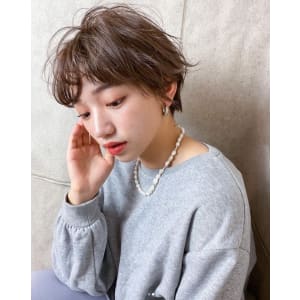 三軒茶屋_レディース_ショート_コテ巻き_パーマ_ハイトーン