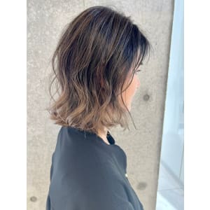 白髪ぼかしバレイヤージュ