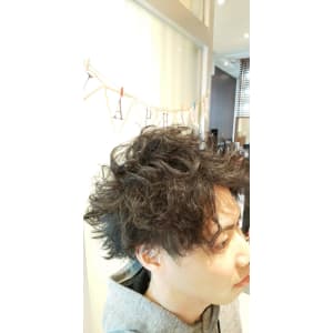 躍動感のあるパーマスタイル - NAP hair &Nalow homme【ナップ ヘアーアンドナローオム】掲載中