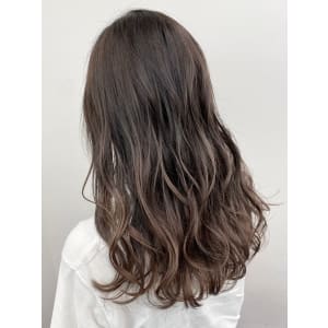 ハイライトカラー - Ease by amble luxe 北千住【イース バイ アンブル リュクス キタセンジュ】掲載中