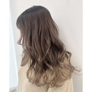 グラデーションベージュ