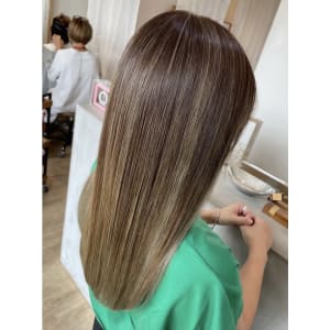 ハイライトストレートスタイル - ARBRE hair&make【アーブルヘアーアンドメイク】掲載中