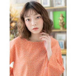 バレイヤージュゆるふわ巻き前下がりボブディ　ソバージュ
