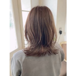 透明感こなれカラーくびれ外ハネミディアム30代40代梅ヶ丘美