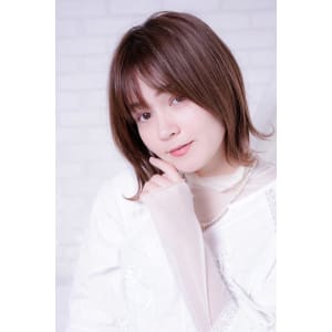 艶髪カラー×外ハネボブ