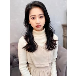 韓国風上品艶髪ミディアム20代30代くびれヘア