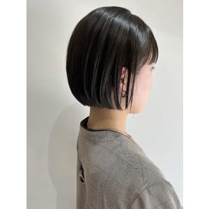 美シルエットのコンパクトボブ　【池袋美容室　uchla】