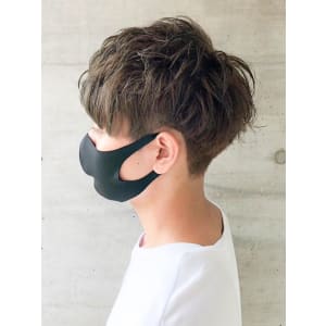 メンズ刈り上げツーブロック前下がりマッシュショート
