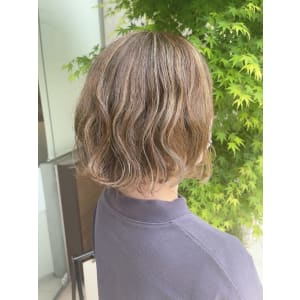 ハイライトたっぷりミニボブ - EMU international 春日部本店【エムインターナショナル】掲載中