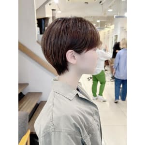 横浜で叶えるマッシュバングショートカット[ショート縮毛矯正]