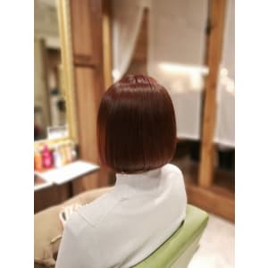 小顔ワンサイドショートボブ丸み前下がり大人可愛い20代30代