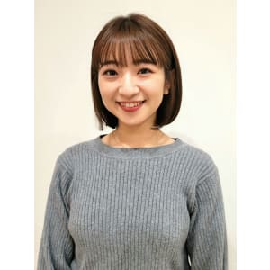 ミルクティーベージュカラー×大人可愛い丸みボブ - e.m.a PREMIUM BEAUTY SALON【イーエムエープレミアムビューティーサロン】掲載中