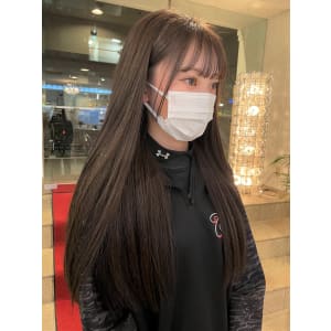 透明感グレージュカラー×ナチュラルロング