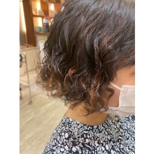 スパイラルパーマ - Hair Design Blanket【ヘアー デザイン ブランケット】掲載中