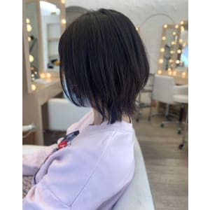 バイオレットグレージュ×ウルフボブ