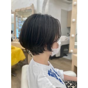女性らしい丸みショートボブ☆