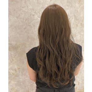 オリーブベージュ×かきあげロング