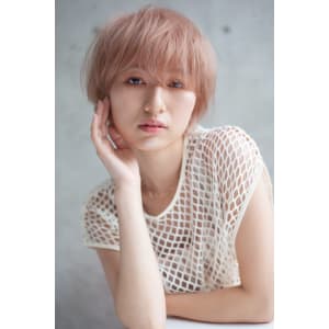 20代30代40代／ハイトーンショート