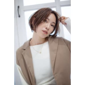 20代30代40代／大人可愛いセンターパートボブ