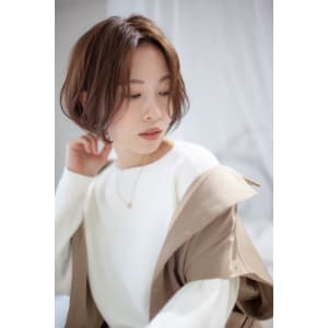 20代30代40代／大人可愛いセンターパートボブ