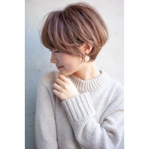 20代30代40代／横顔美人ショート