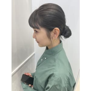 オリーブグレージュシニヨン