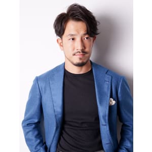 7:3パート 2ブロック アッシュ - 男性専門美容室 growth 博多店【ダンセイセンモンビヨウシツ グロウ ハカタテン】掲載中