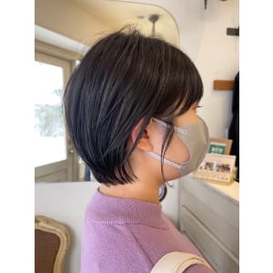  バッサリイメチェンショートボブ顔まわりシースルーフェザー前