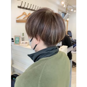 ハイライトマッシュショート刈り上げ女子下北沢世田谷区美容室