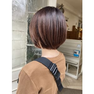 まるみのある収まりやすいショートボブ世田谷人気美容室
