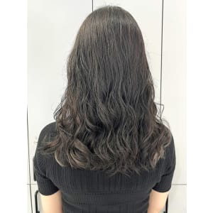 コテ巻き風パーマ×インナーカラー【池袋美容室　uchla】