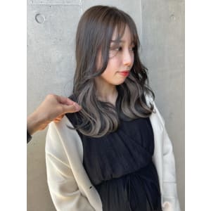 大人可愛いチョコレートモードプリカール外はねボブハイライト