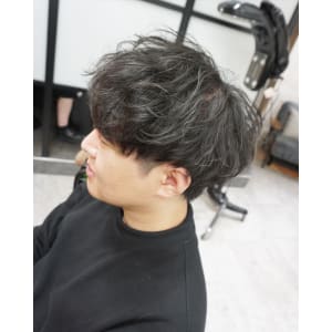 メンズ無造作パーマスタイル
