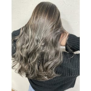 グレージュイルミナカラーくすみカラー - agir hair 赤羽【アジールヘア】赤羽駅南口店【アジールヘア アカバネ アカバネエキミナミグチテン】掲載中