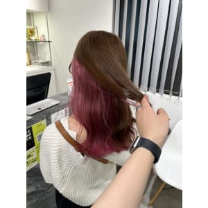 miu&橋本愛海　ピンクインナーでかわいく