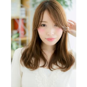 オレンジカラーのツヤ髪ナチュラルカール