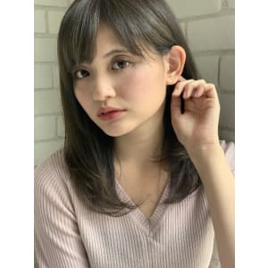 人気殺到BUZZ王道フェミニンスタイル