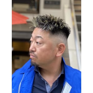 イケオジ 金メッシュ フェード ジェットモヒカン - ドルクス日本橋【ドルクス ニホンバシ】掲載中