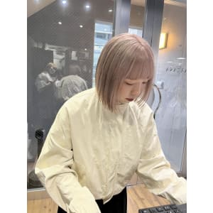 大人可愛いチョコレートモードプリカール外はねボブハイライト