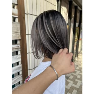 シャドールーツ