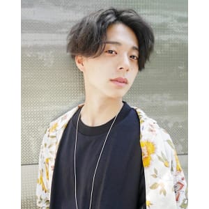 韓国マッシュ　ミディアムセンターパート　２