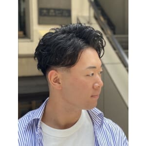 かきあげウェーブパーマ ビジネスヘア フェード風 - ドルクス日本橋【ドルクス ニホンバシ】掲載中