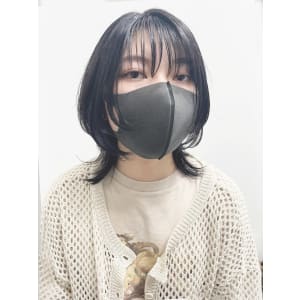 ミディアムウルフ　【池袋美容室　uchla】