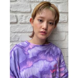 ショートウルフ　ブリーチ　インナーカラー