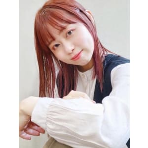 ピンクブラウン　髪質改善ストレート　ぱっつん前髪