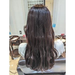 夏流行り　ピンクベージュ