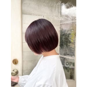 艶髪ミニボブブリーチ一回ラベンダーピンクカラー加工なし