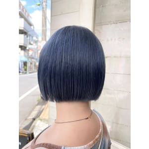 ミニボブパツっとボブブルーベリーカラー青カラーブリーチあり