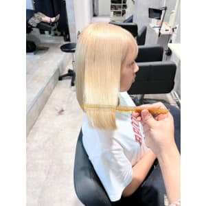 _WHITE 栄店【栄・矢場町・久屋大通】 - _WHITE 栄店【アンダーバーホワイトサカエテン】掲載中
