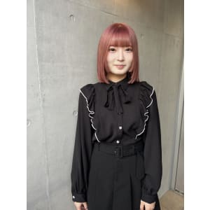 斜めバンググレージュカラー デザインカラー シルキーベージュ